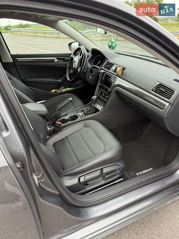 Седан Volkswagen Passat 2016 в Киеве фото 6 Седан Volkswagen Passat 2016 в Киеве