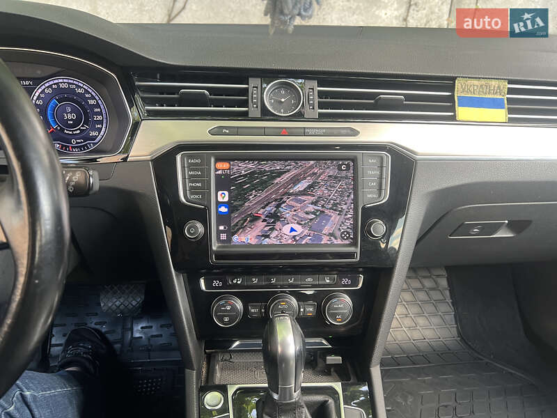 Універсал Volkswagen Passat 2015 в Черкасах