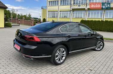 Седан Volkswagen Passat 2020 в Львове