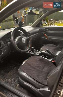 Универсал Volkswagen Passat 2004 в 