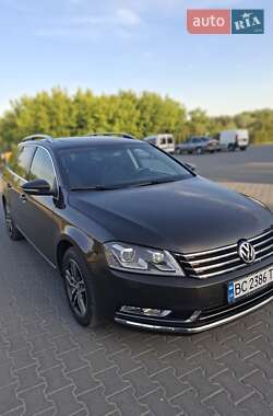 Универсал Volkswagen Passat 2012 в Тернополе
