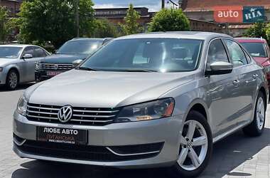 Седан Volkswagen Passat 2012 в Львові