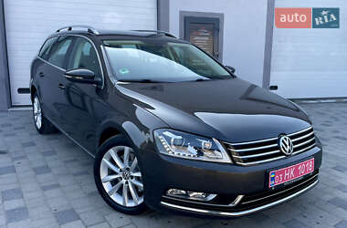 Універсал Volkswagen Passat 2012 в 