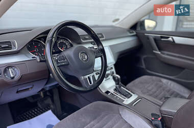 Універсал Volkswagen Passat 2012 в 