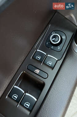 Універсал Volkswagen Passat 2012 в 