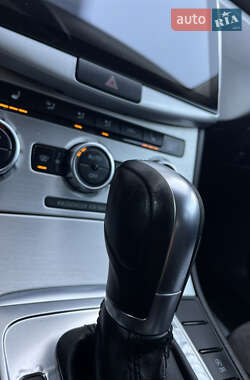 Універсал Volkswagen Passat 2012 в 
