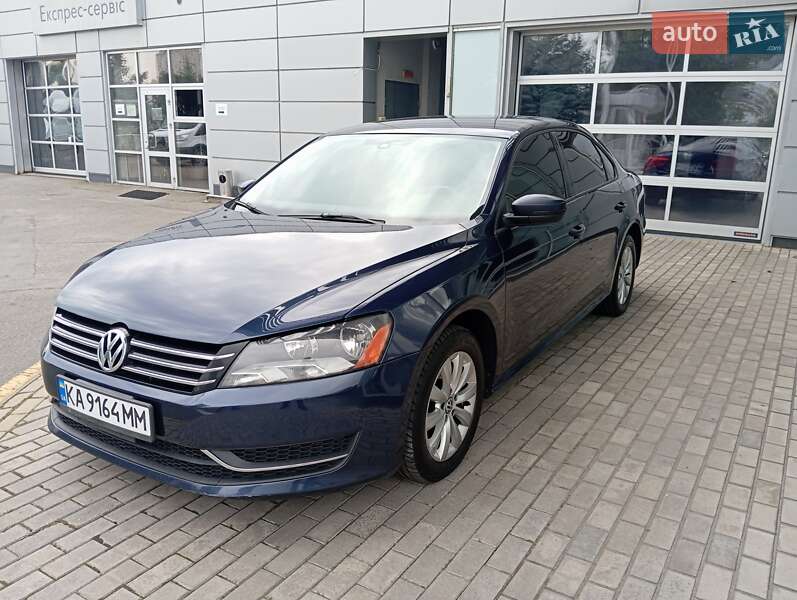 Седан Volkswagen Passat 2014 в Києві