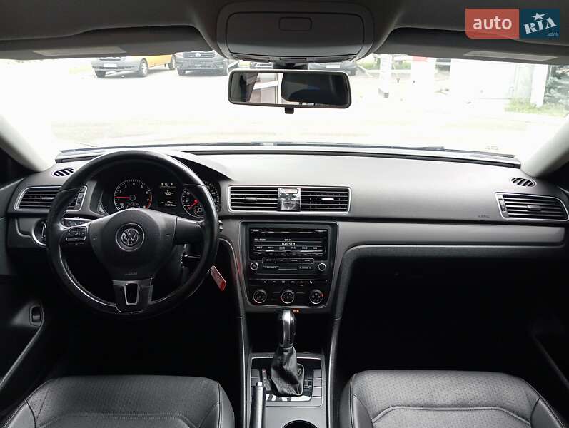Седан Volkswagen Passat 2014 в Києві