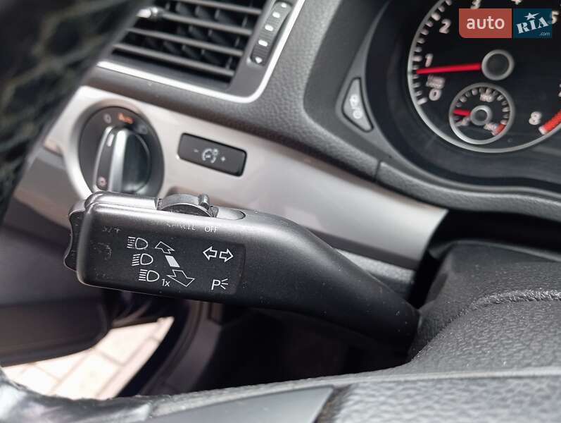 Седан Volkswagen Passat 2014 в Києві