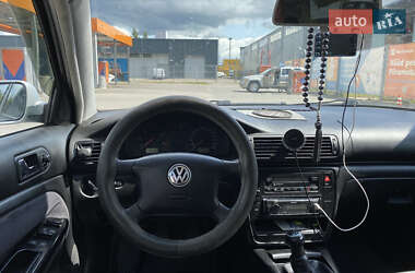 Седан Volkswagen Passat 2000 в 