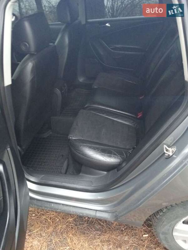 Универсал Volkswagen Passat 2005 в Киеве