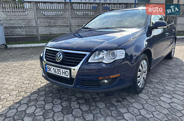 Универсал Volkswagen Passat 2008 в Костополе