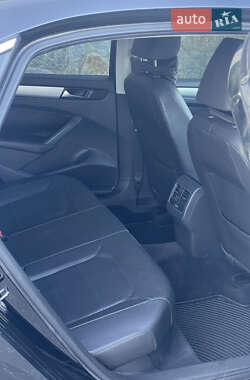 Седан Volkswagen Passat 2013 в 