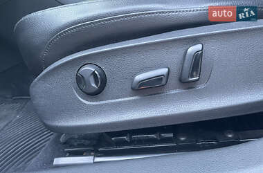Седан Volkswagen Passat 2013 в 