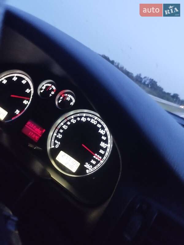 Универсал Volkswagen Passat 2002 в Житомире фото 2 Универсал Volkswagen Passat 2002 в Житомире