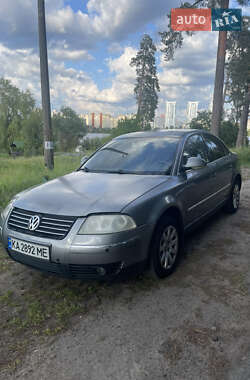 Седан Volkswagen Passat 2004 в 