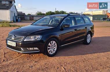 Универсал Volkswagen Passat 2014 в Житомире