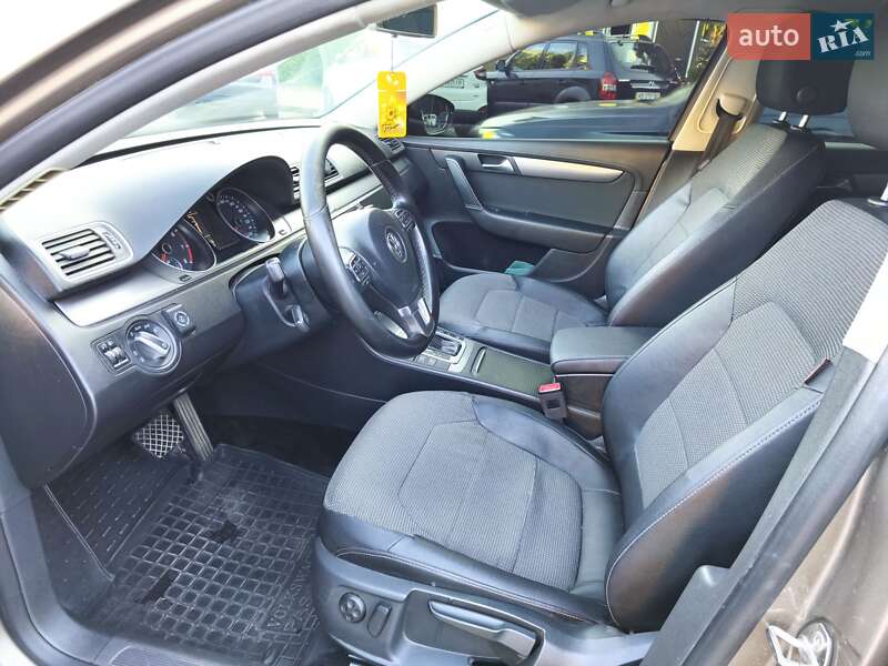 Седан Volkswagen Passat 2011 в Вінниці