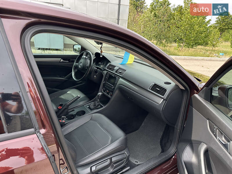 Седан Volkswagen Passat 2014 в Запорожье фото 12 Седан Volkswagen Passat 2014 в Запорожье