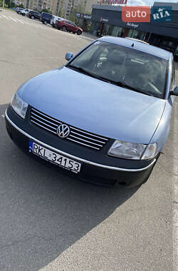 Седан Volkswagen Passat 1999 в Краматорську