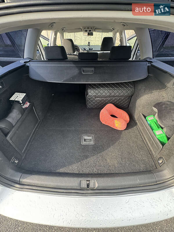 Универсал Volkswagen Passat 2013 в Хмельницком