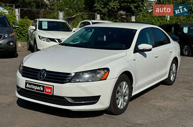 Седан Volkswagen Passat 2015 в Виннице