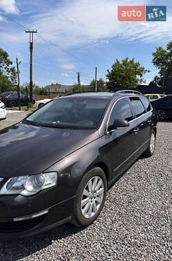 Універсал Volkswagen Passat 2007 в Ужгороді