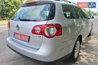 Універсал Volkswagen Passat 2009 в 