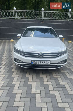 Седан Volkswagen Passat 2021 в Краматорську