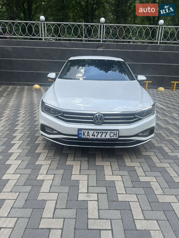 Volkswagen Passat 2021