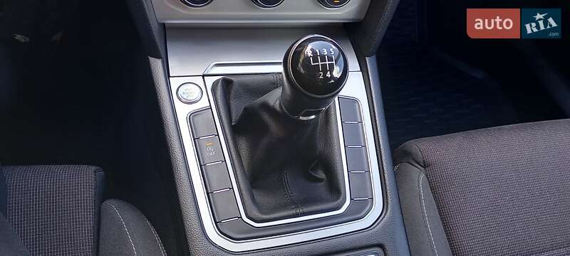 Універсал Volkswagen Passat 2017 в Новому Розділі