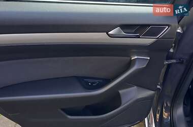 Универсал Volkswagen Passat 2017 в 