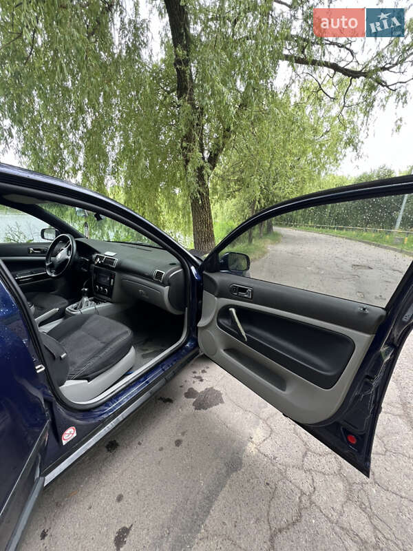 Седан Volkswagen Passat 2000 в Рівному