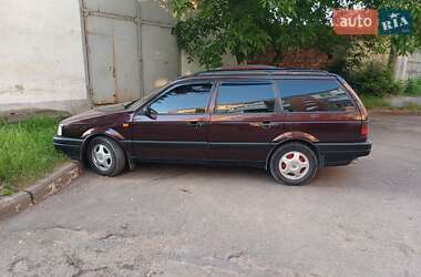 Універсал Volkswagen Passat 1993 в Калуші