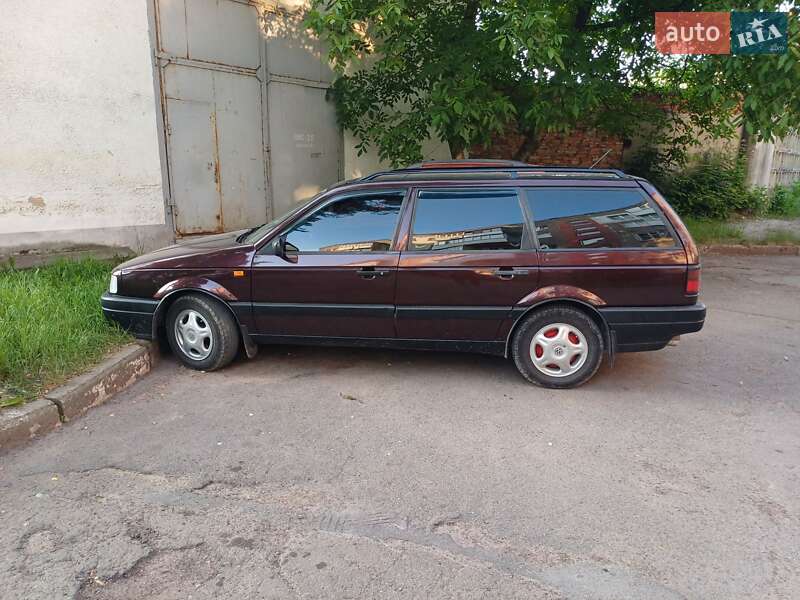 Volkswagen Passat 1993