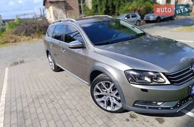 Універсал Volkswagen Passat 2014 в Львові