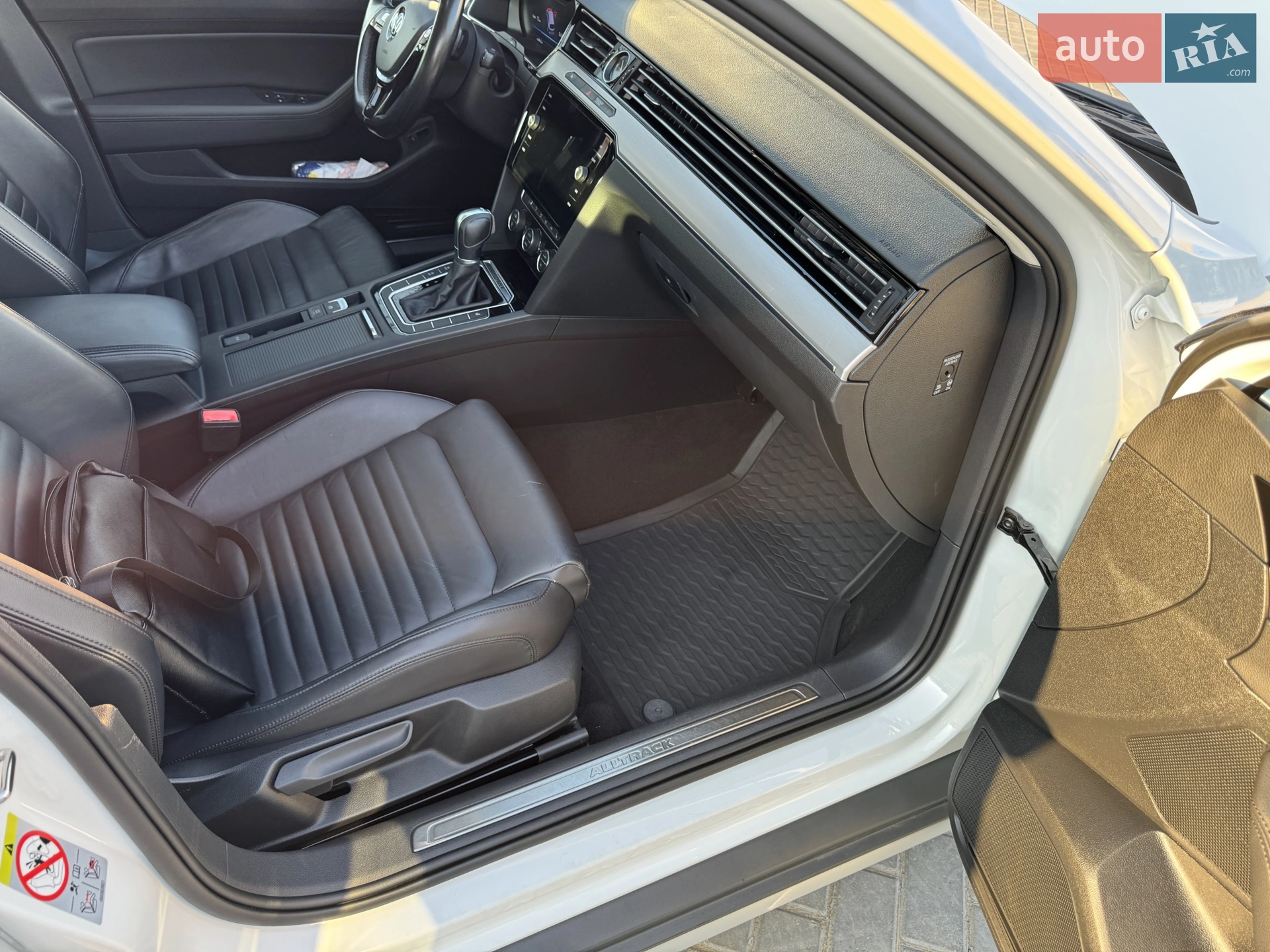 2019 Volkswagen Passat - мініатюра 19