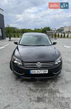 Седан Volkswagen Passat 2013 в Києві