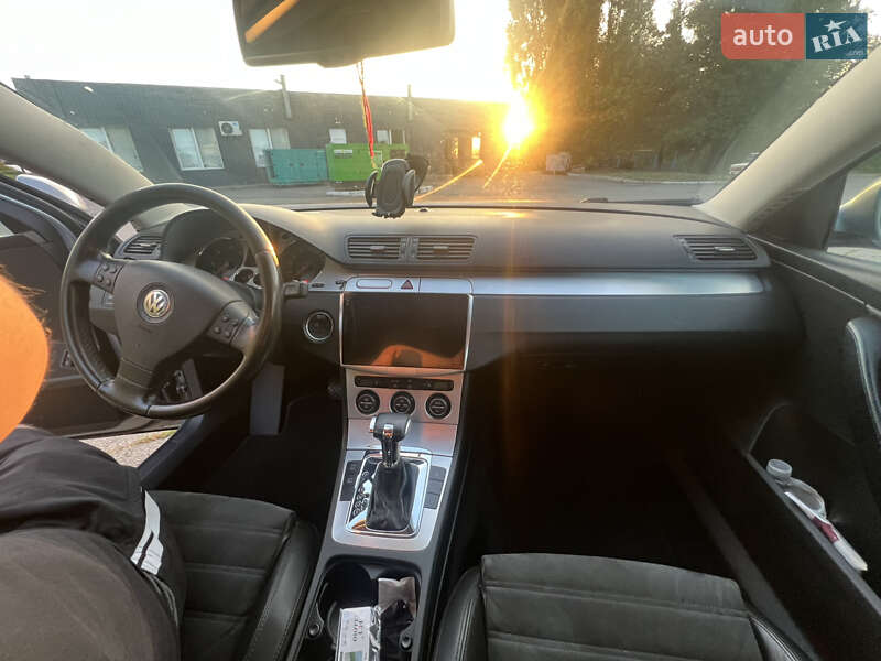 Універсал Volkswagen Passat 2008 в Харкові
