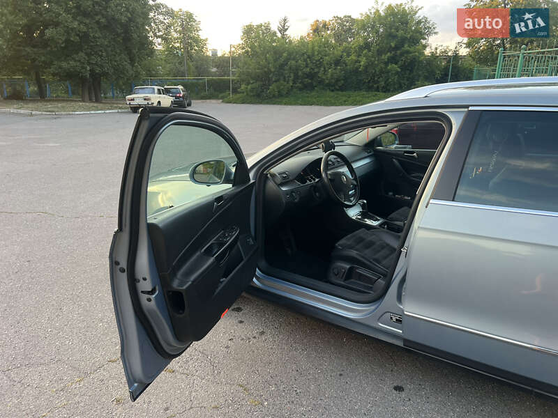 Універсал Volkswagen Passat 2008 в Харкові