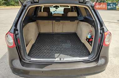 Універсал Volkswagen Passat 2006 в 