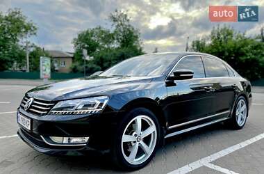 Седан Volkswagen Passat 2014 в Киеве