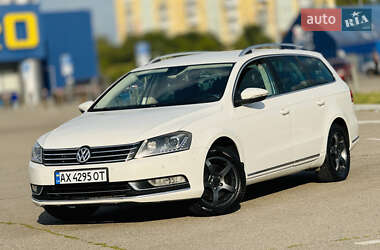 Универсал Volkswagen Passat 2011 в Харькове