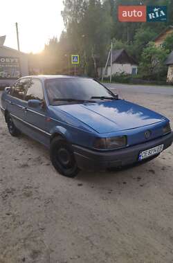 Седан Volkswagen Passat 1993 в Івано-Франківську