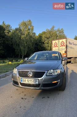Седан Volkswagen Passat 2005 в Кропивницькому