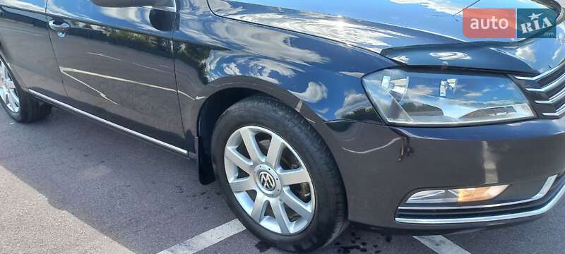 Универсал Volkswagen Passat 2013 в Виннице