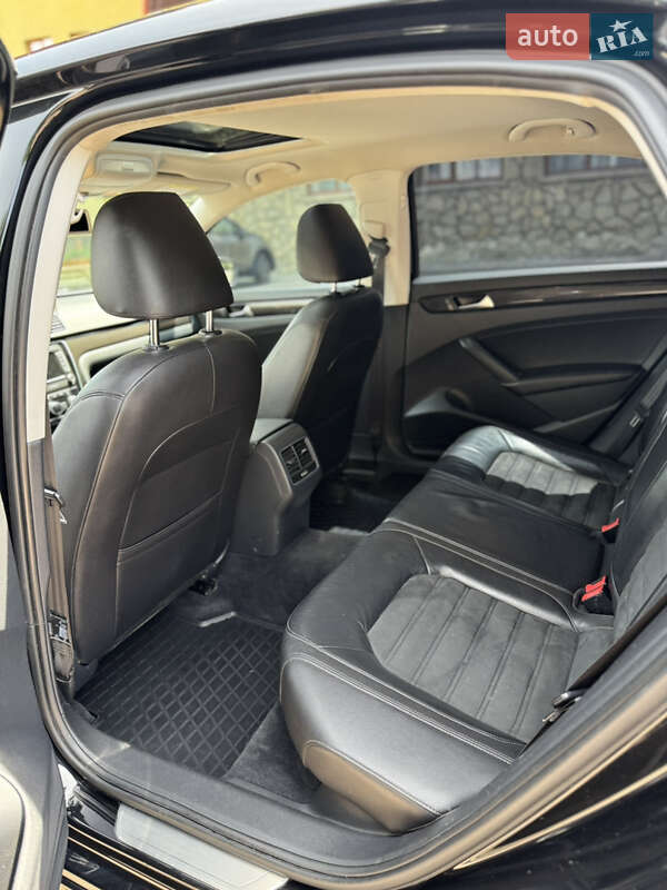 Седан Volkswagen Passat 2013 в Надворной