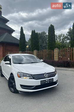 Седан Volkswagen Passat 2014 в Днепре