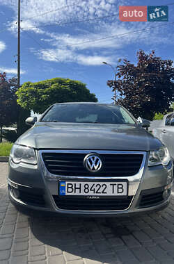Седан Volkswagen Passat 2006 в Миколаєві
