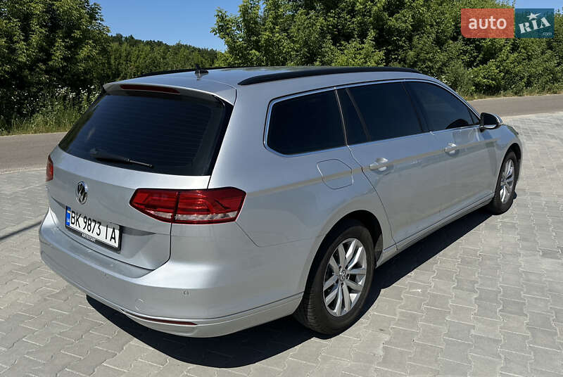 Универсал Volkswagen Passat 2018 в Дубно фото 7 Универсал Volkswagen Passat 2018 в Дубно